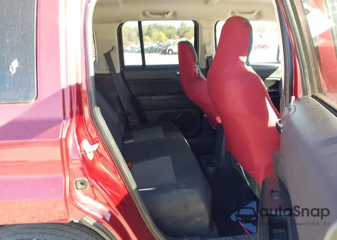 2012 Jeep Patriot Latitude z USA, uszkodzony, nr VIN 1C4NJRFB5CD614684